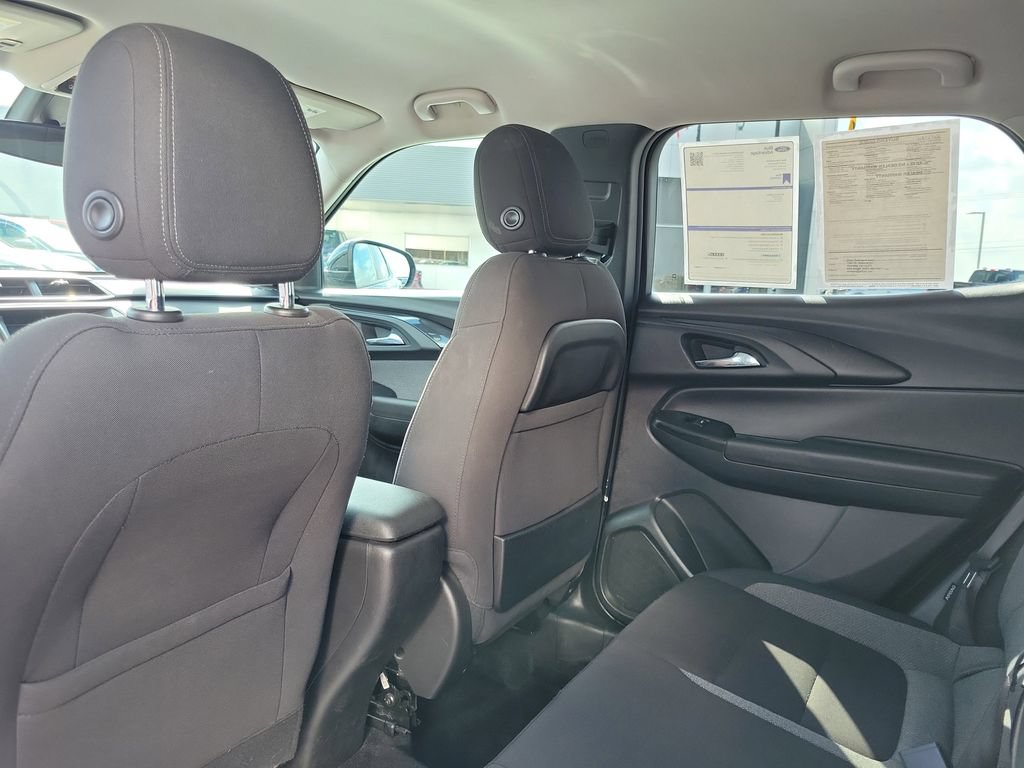 Used 2022 Chevrolet TrailBlazer LT AWD/4WD image 16