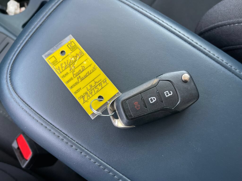 Certified 2025 Ford Maverick XL w/ 4K Tow Package AWD/4WD image 4