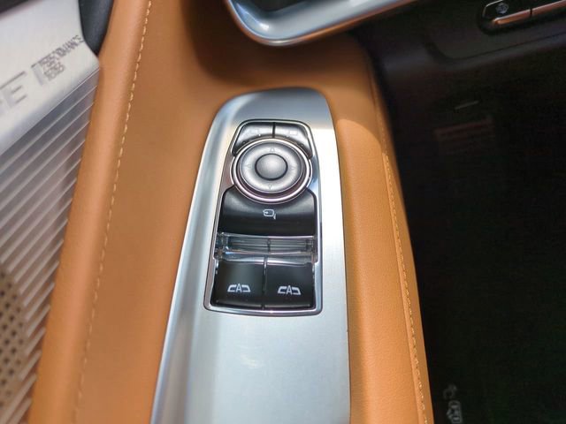 Used 2021 Chevrolet Corvette Stingray Preferred Cpe w/ Z51 Performance Package image 24