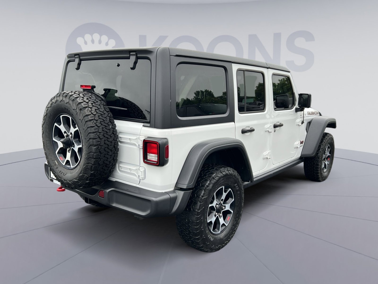 Used 2021 Jeep Wrangler Unlimited Rubicon w/ Cold Weather Group AWD/4WD image 11