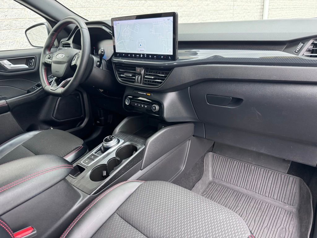 Certified 2024 Ford Escape ST-Line w/ Tech Pack #1 image 18