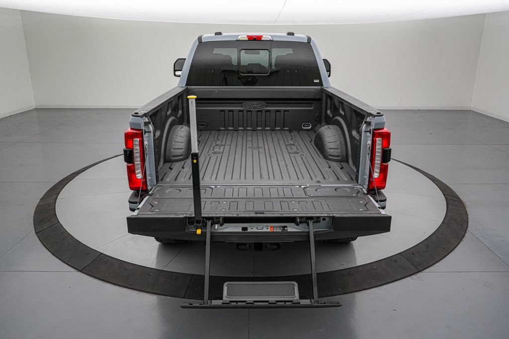Certified 2024 Ford F250 Lariat w/ Lariat Ultimate Package AWD/4WD image 6