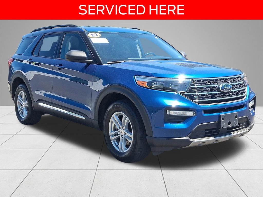 Certified 2022 Ford Explorer XLT w/ Equipment Group 202A AWD/4WD image 3