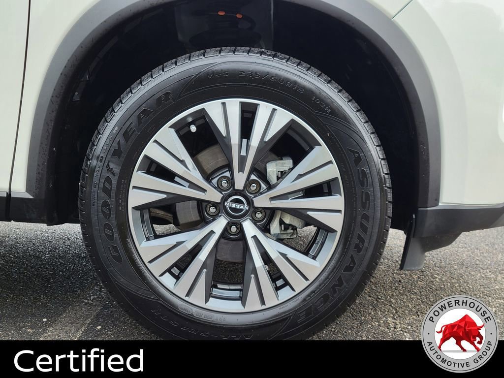 Used 2023 Nissan Rogue SV image 12