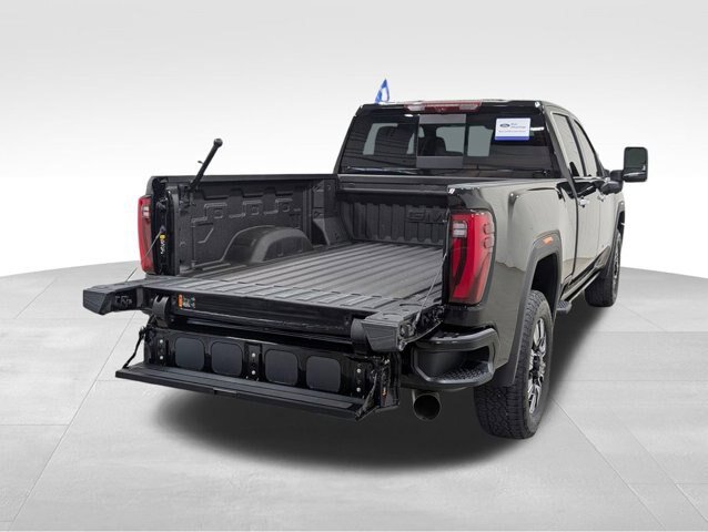 Used 2025 GMC Sierra 2500 Denali w/ Denali Reserve Package AWD/4WD image 25