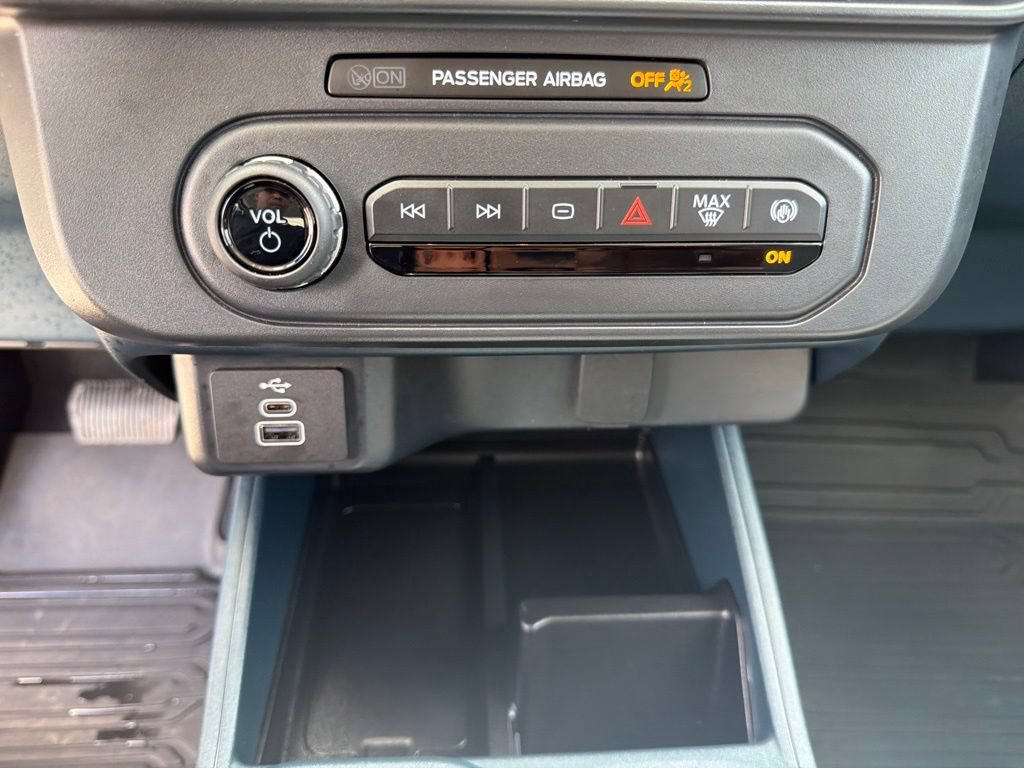 Certified 2025 Ford Maverick XL w/ Equipment Group 102A AWD/4WD image 22