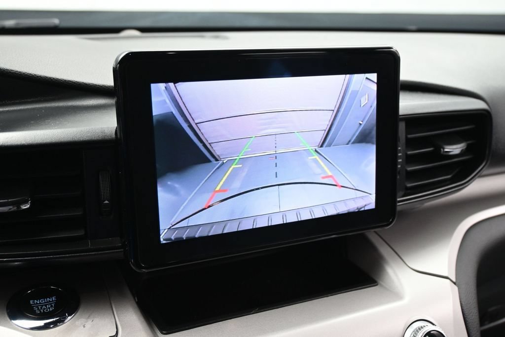 Certified 2023 Ford Explorer XLT RWD image 16