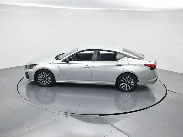 Used 2024 Nissan Altima 2.5 SV image 40