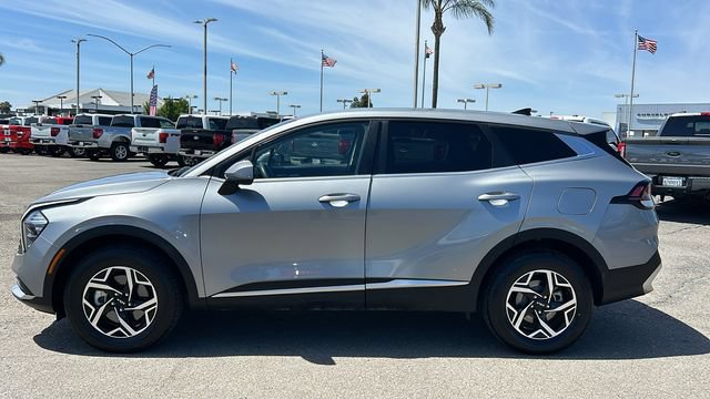 Used 2023 Kia Sportage LX AWD/4WD image 7