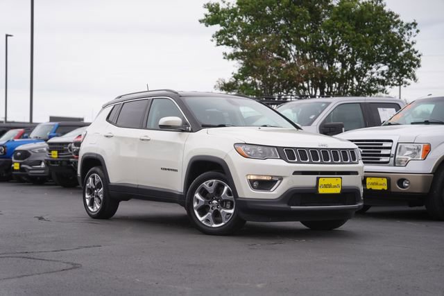 Used 2019 Jeep Compass Limited w/ Safety & Security Group AWD/4WD image 2