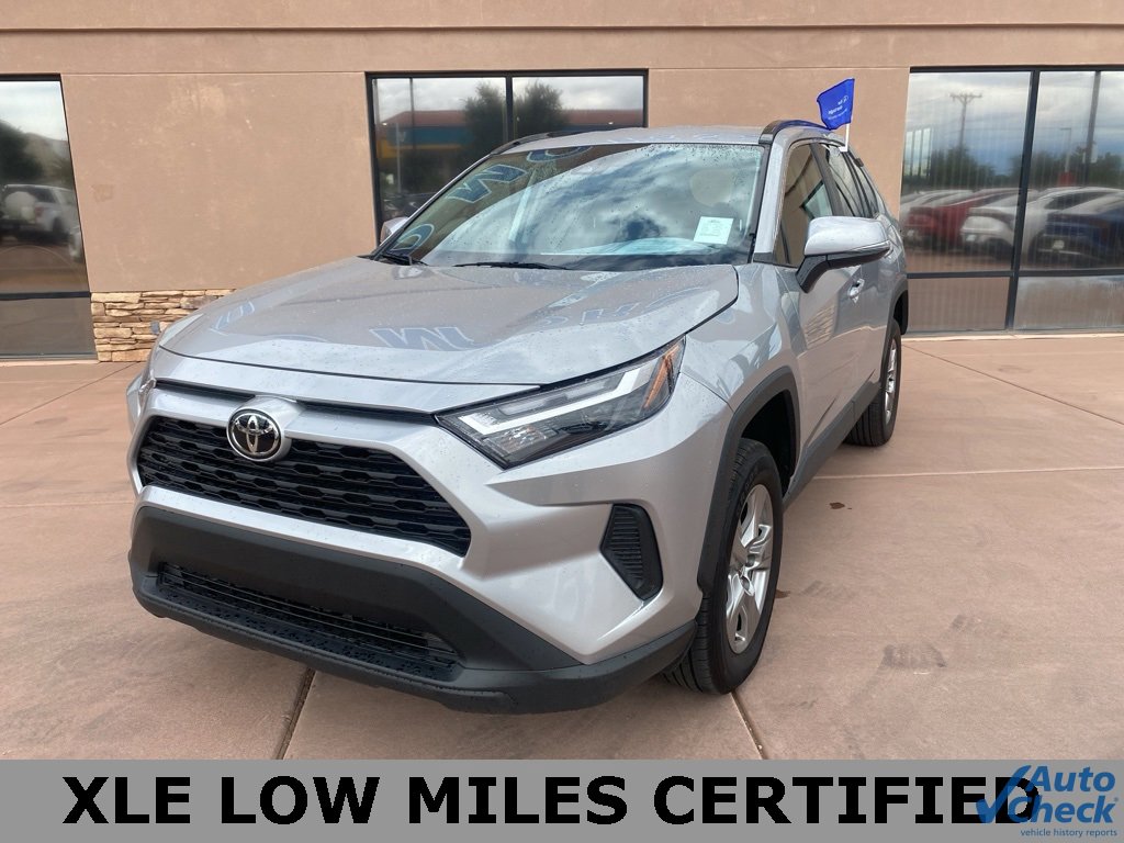 Used 2024 Toyota RAV4 XLE video 2