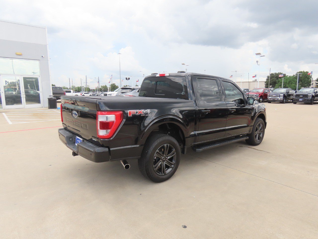 Certified 2022 Ford F150 Lariat AWD/4WD image 9
