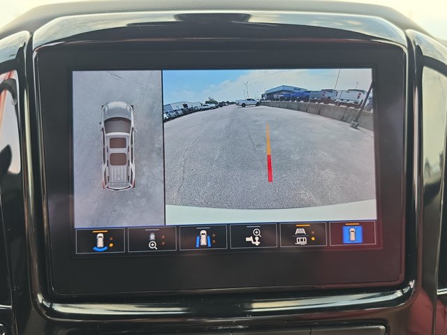 Used 2022 Chevrolet Traverse Premier FWD image 27