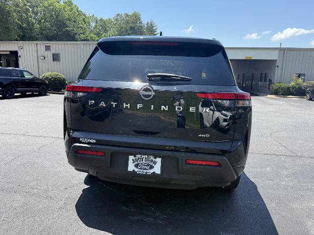 Used 2025 Nissan Pathfinder SV AWD/4WD image 11