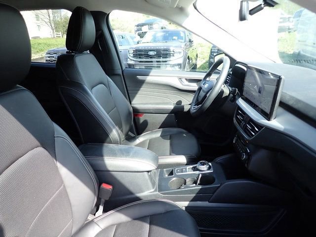 Certified 2023 Ford Escape Platinum AWD/4WD image 12