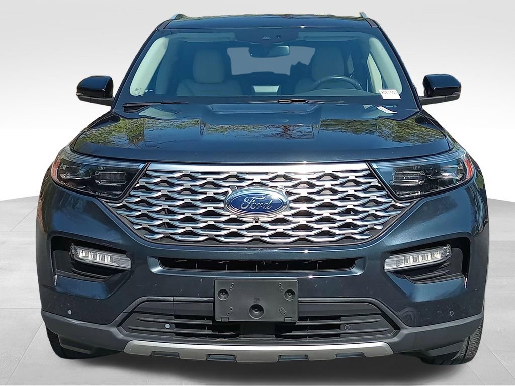 Certified 2022 Ford Explorer Platinum w/ Equipment Group 601A AWD/4WD image 8