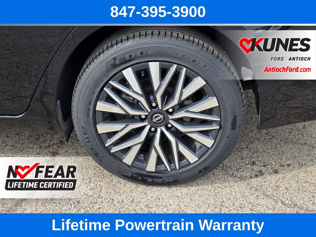 Used 2024 Nissan Altima 2.5 SV AWD/4WD image 10