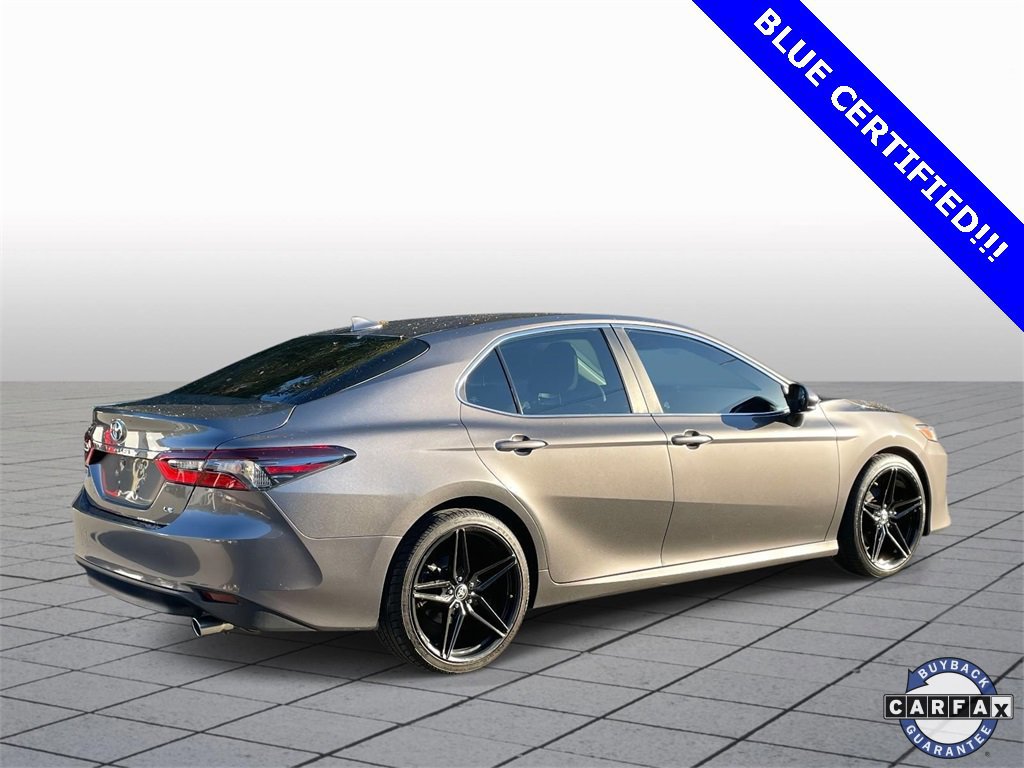 Used 2021 Toyota Camry LE image 4