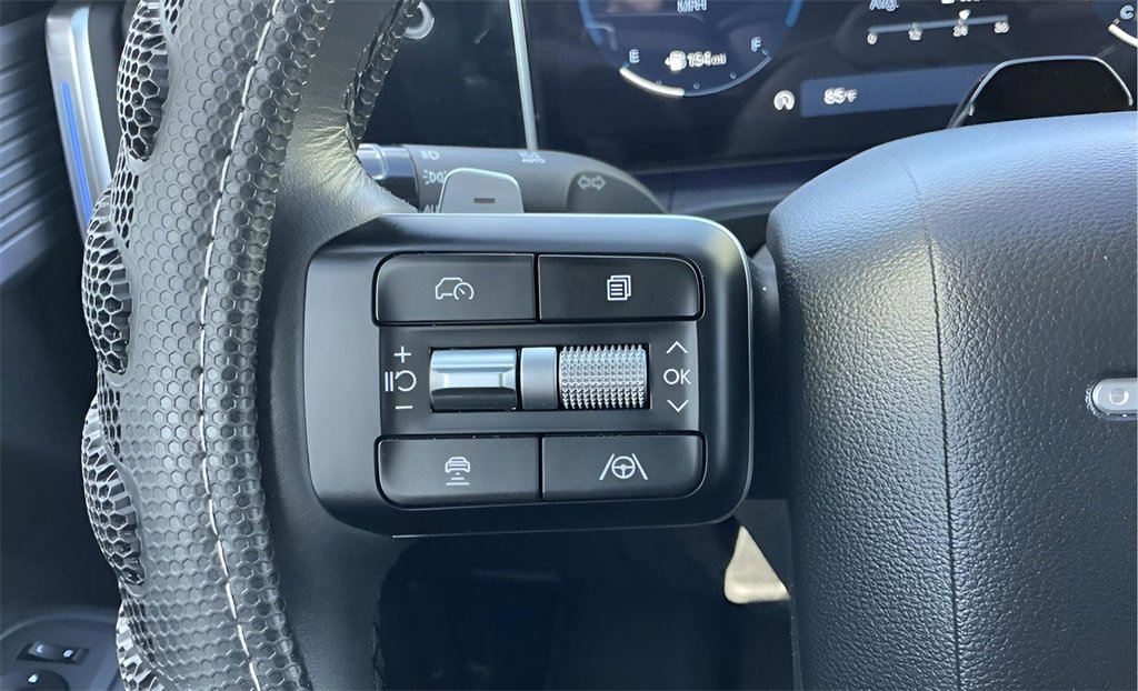 Used 2024 Hyundai Santa Fe Limited image 40