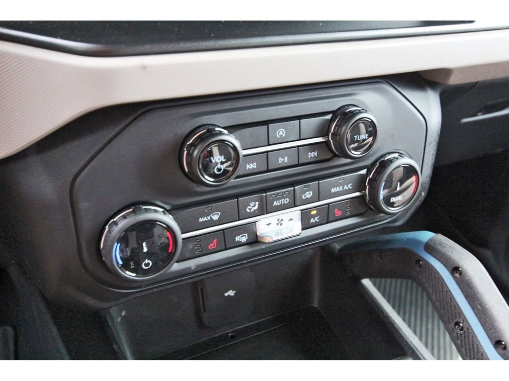 Certified 2022 Ford Bronco Wildtrak AWD/4WD image 20