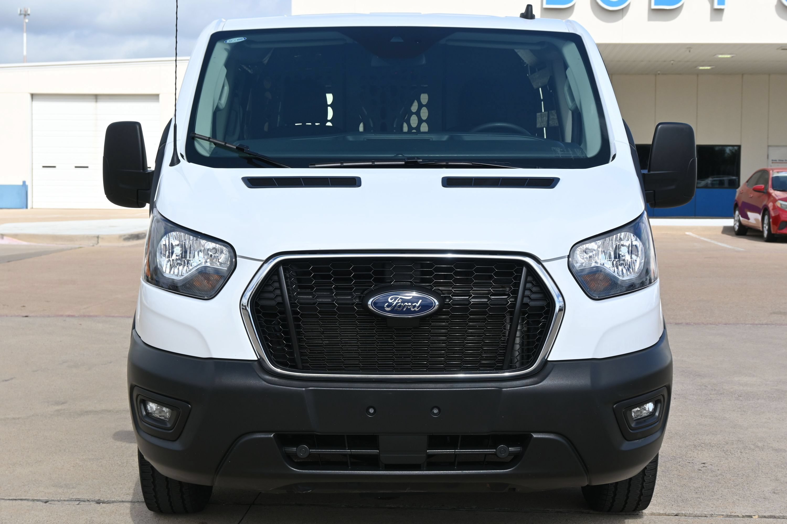Certified 2025 Ford Transit 250 Low Roof w/ Exterior Upgrade Package RWD image 13