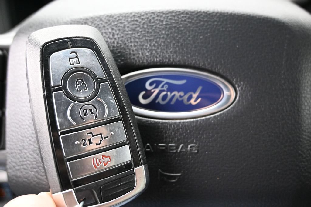 Certified 2025 Ford F250 Lariat w/ Lariat Ultimate Package AWD/4WD image 38