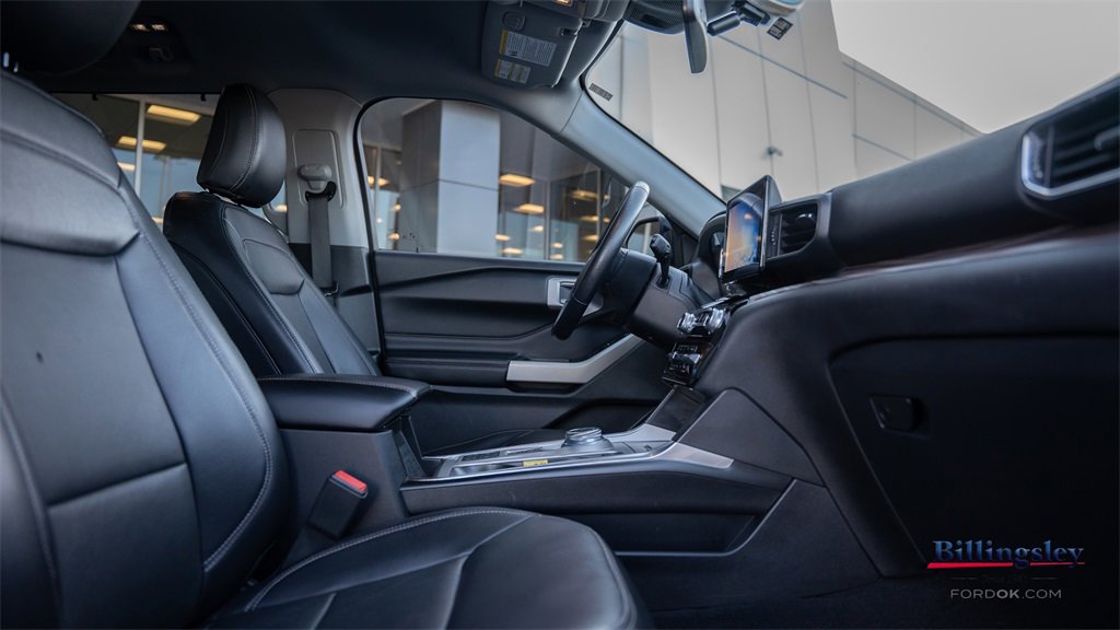 Certified 2021 Ford Explorer Limited w/ Equipment Group 301A image 13