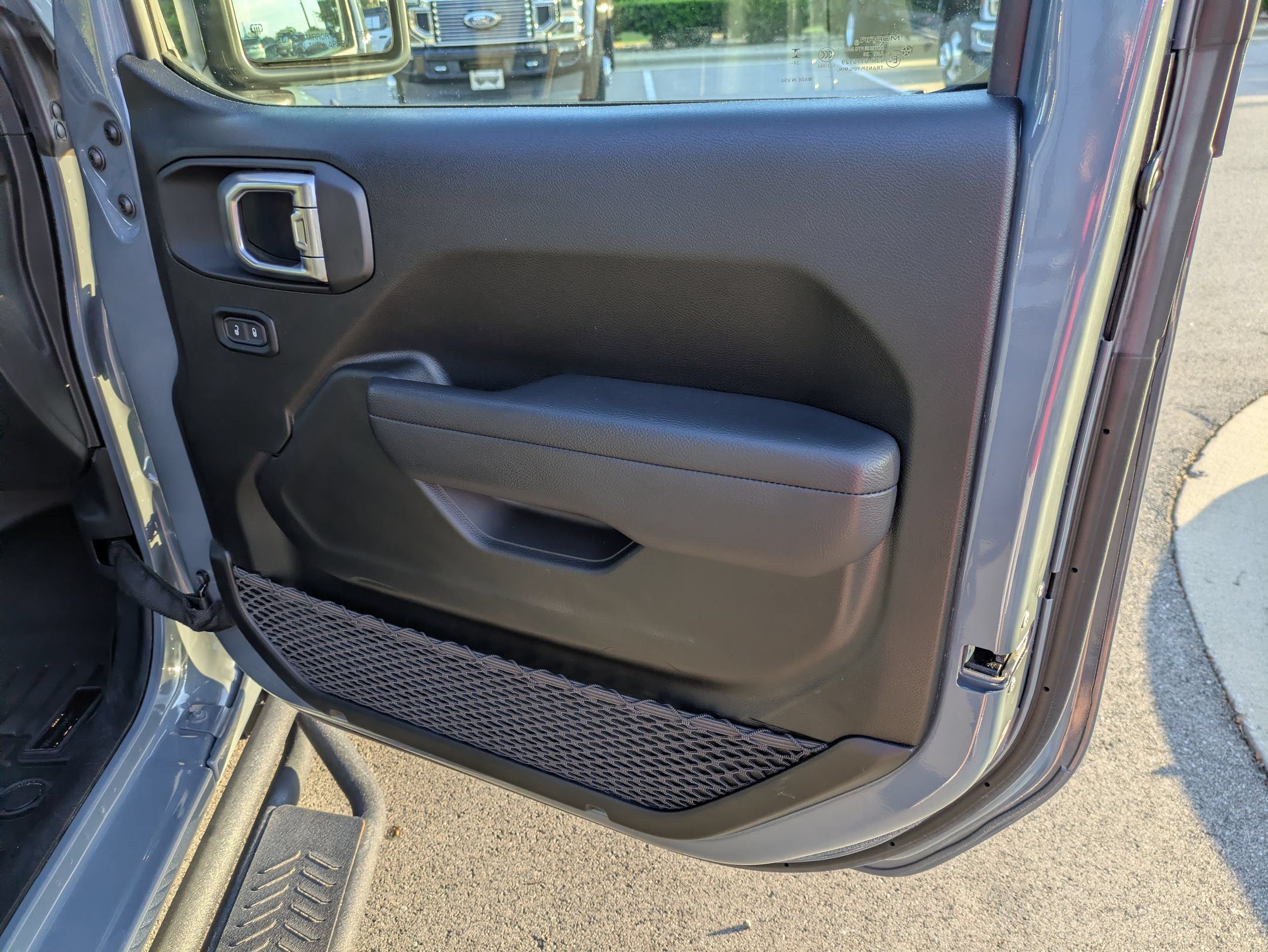 Used 2025 Jeep Gladiator Sport AWD/4WD image 39