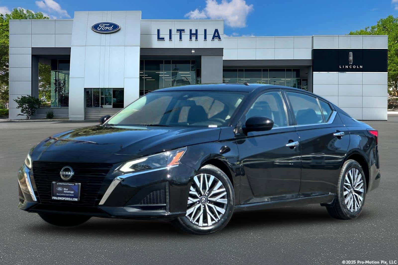 Used 2023 Nissan Altima 2.5 SV