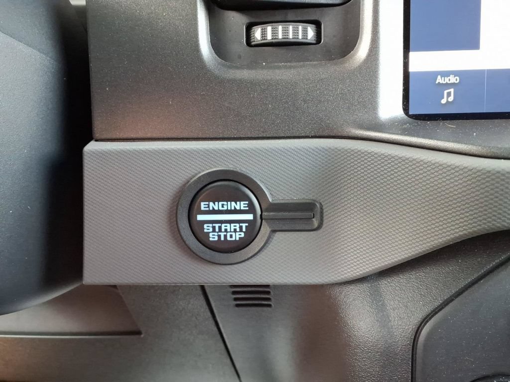 Certified 2024 Ford Bronco Black Diamond AWD/4WD image 26