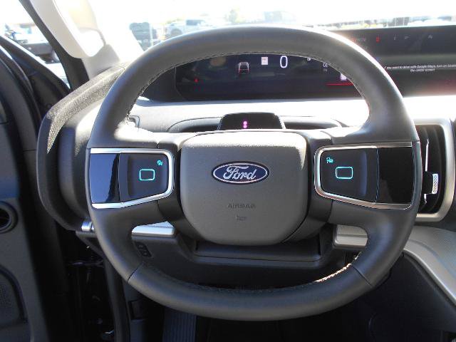Certified 2025 Ford Expedition Active AWD/4WD image 12