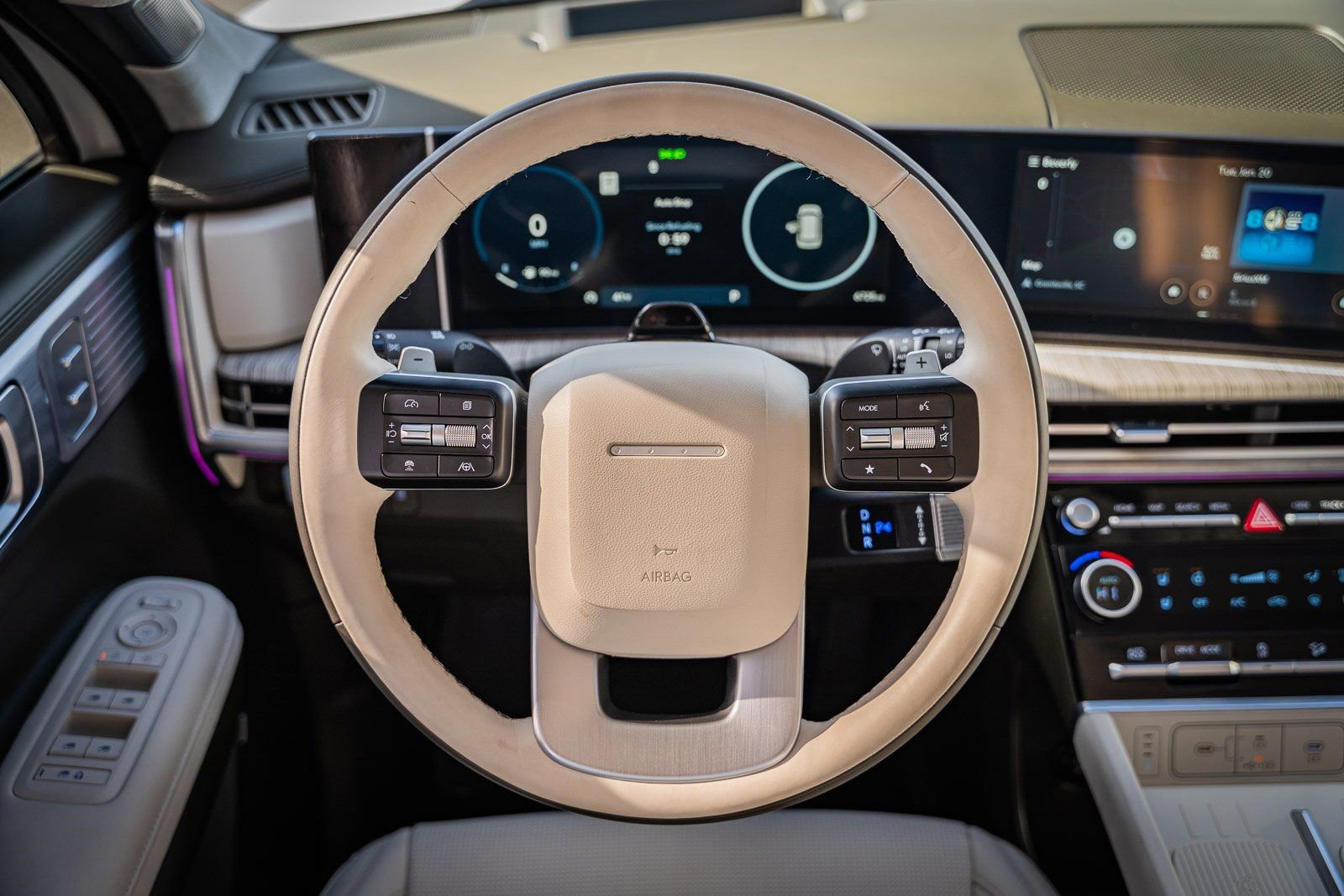 Used 2025 Hyundai Santa Fe Calligraphy w/ Tow & Go Package image 36