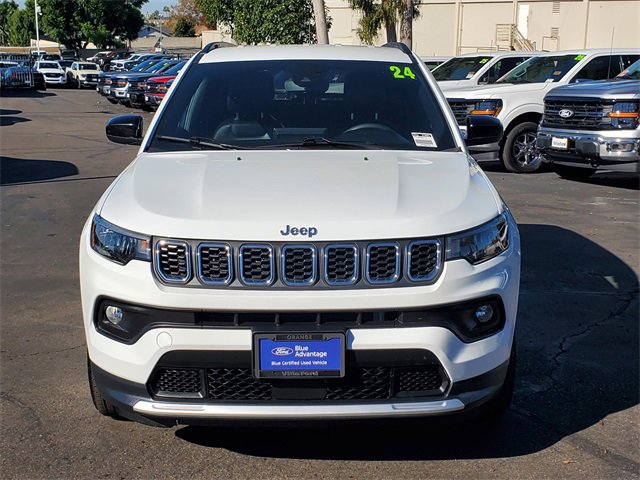 Used 2024 Jeep Compass Latitude image 7