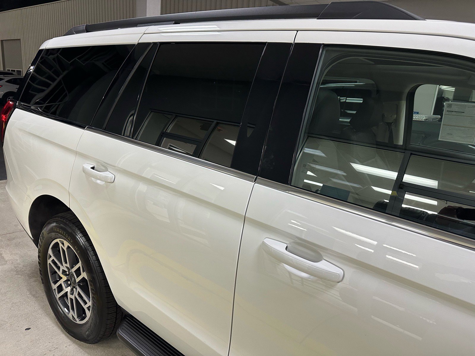 Certified 2025 Ford Expedition Active image 3