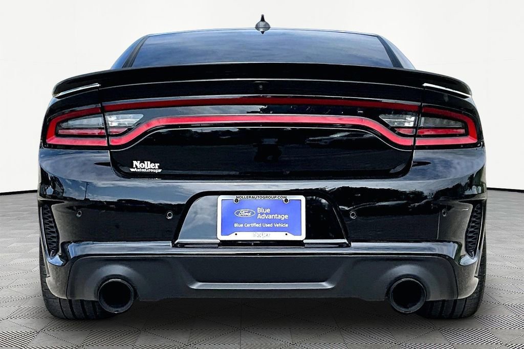 Used 2022 Dodge Charger SRT Hellcat w/ Harman/Kardon Audio Group RWD image 4