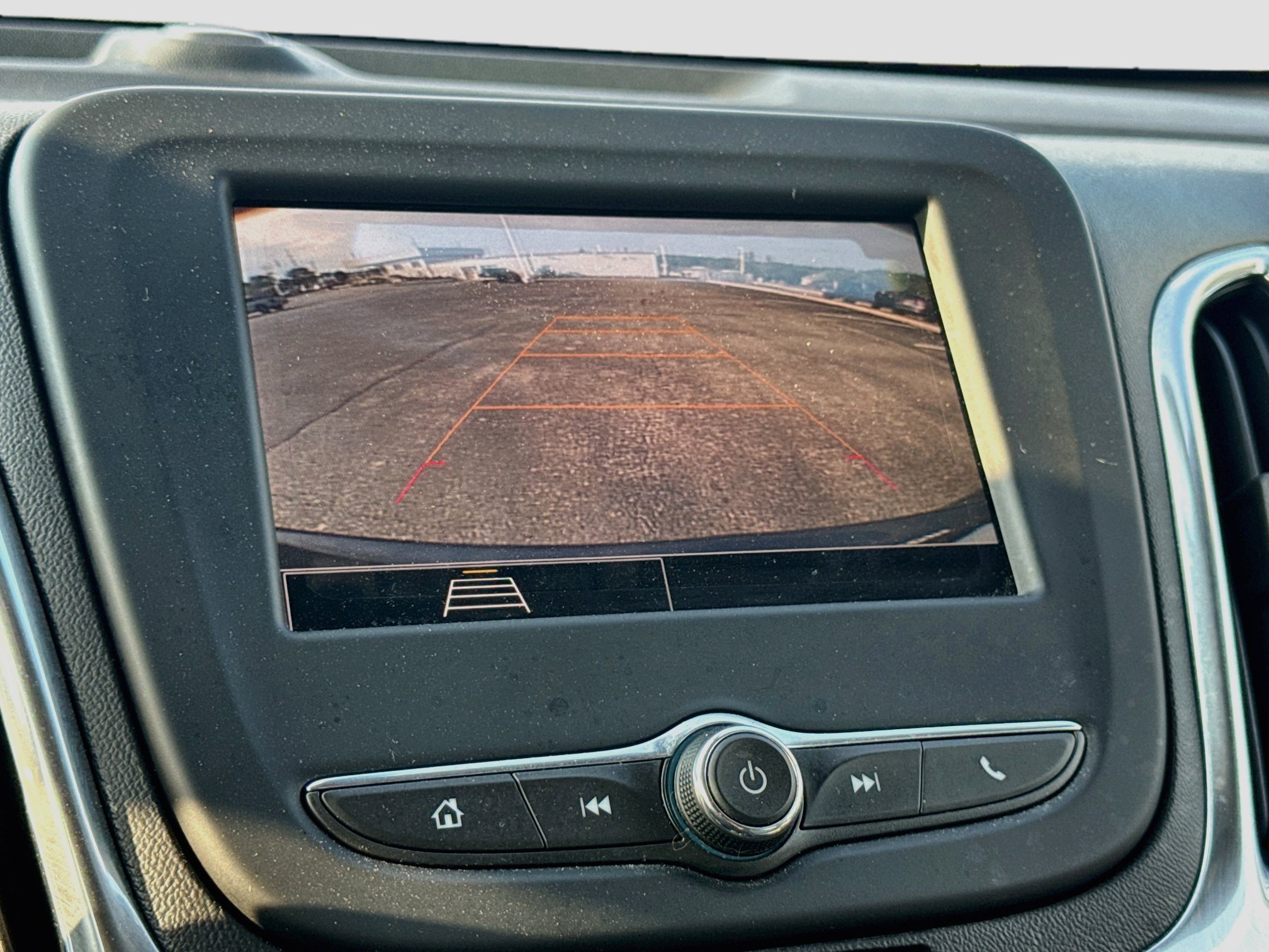 Used 2022 Chevrolet Equinox LT FWD image 17