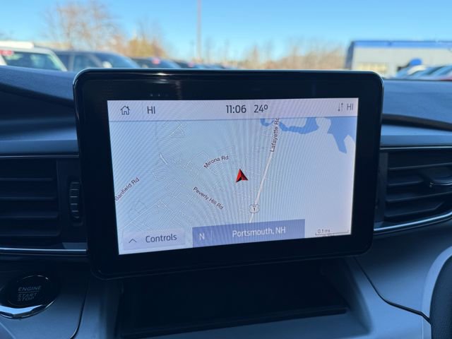 Certified 2022 Ford Explorer XLT w/ Equipment Group 202A image 9