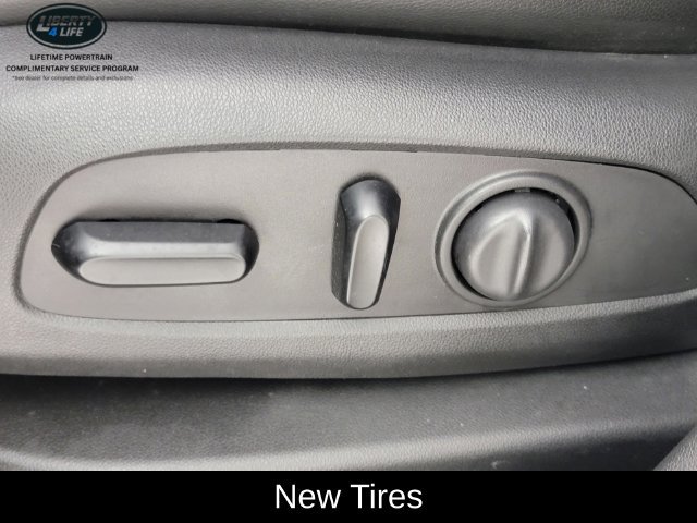 Used 2020 GMC Terrain SLT FWD image 15