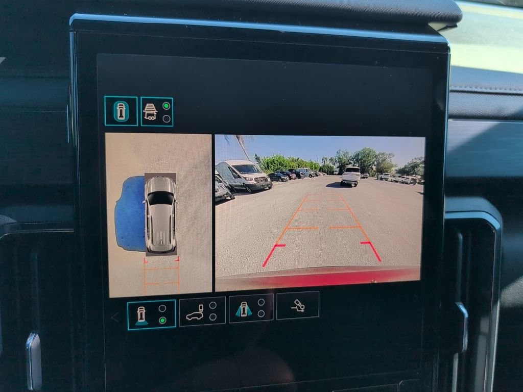 Used 2024 GMC Acadia AT4 w/ Luxury Package image 21