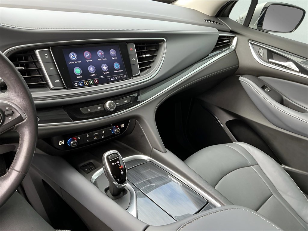 Used 2021 Buick Enclave Essence w/ Sport Touring Edition image 41