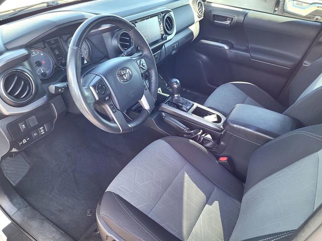 Used 2020 Toyota Tacoma TRD Off-Road w/ Technology Package image 10