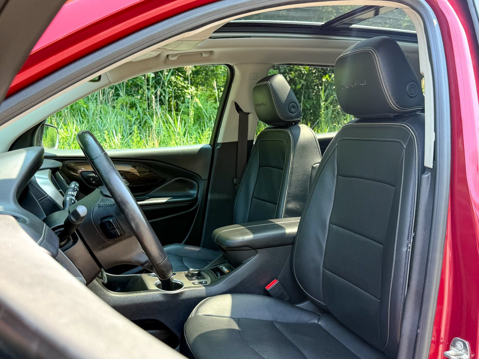 Used 2019 GMC Terrain Denali w/ Driver Alert Package II AWD/4WD image 16