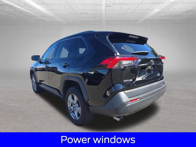 Used 2022 Toyota RAV4 XLE AWD/4WD image 7