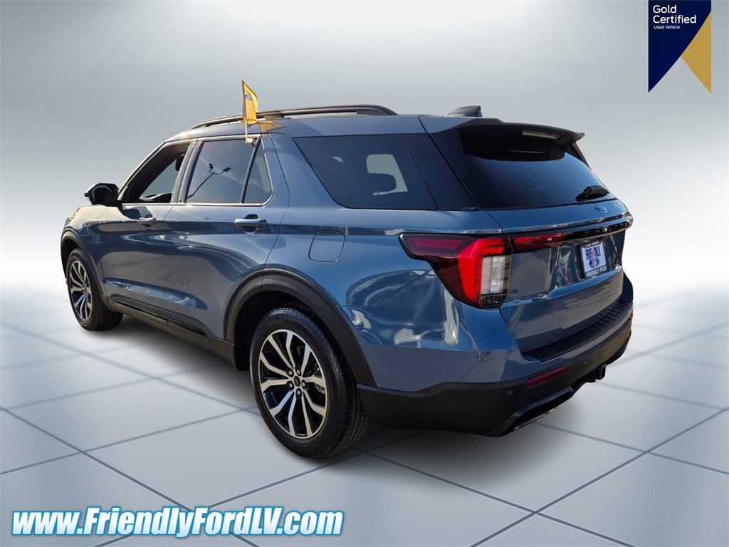 Certified 2025 Ford Explorer ST-Line w/ Premium Package image 4