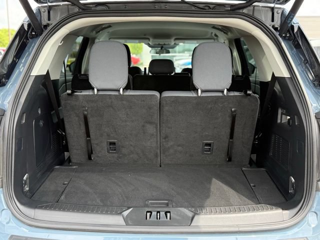 Certified 2025 Ford Explorer Active AWD/4WD image 25