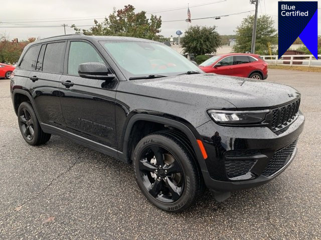 Used 2024 Jeep Grand Cherokee Altitude