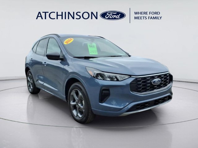 Certified 2024 Ford Escape ST-Line w/ Tech Pack #1 AWD/4WD image 3