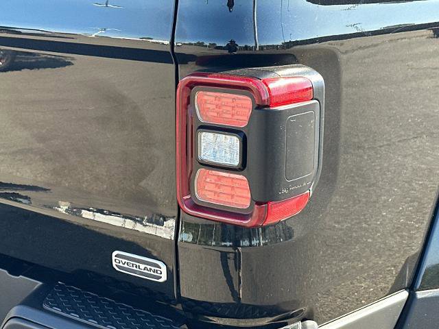 Used 2021 Jeep Gladiator Overland AWD/4WD image 25