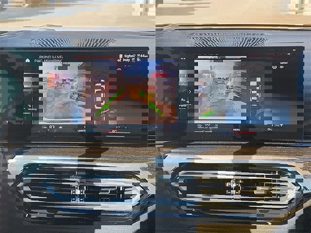 Used 2023 BMW 330i xDrive Sedan w/ Premium Package image 16