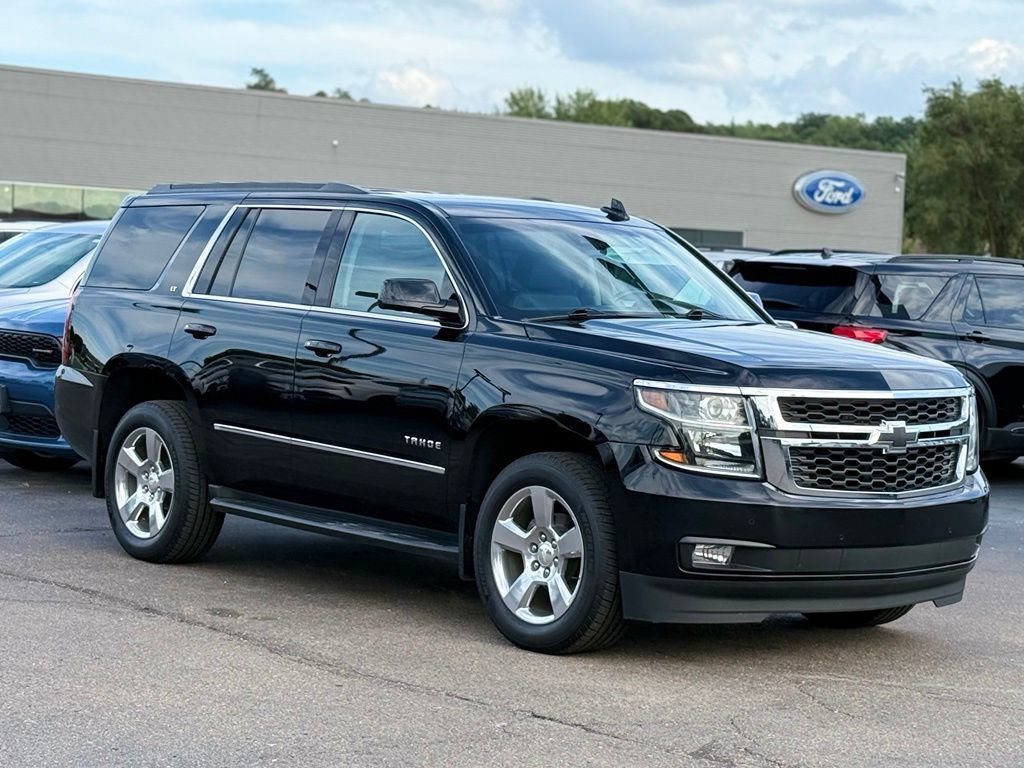 Used 2019 Chevrolet Tahoe LT w/ Luxury Package AWD/4WD image 31